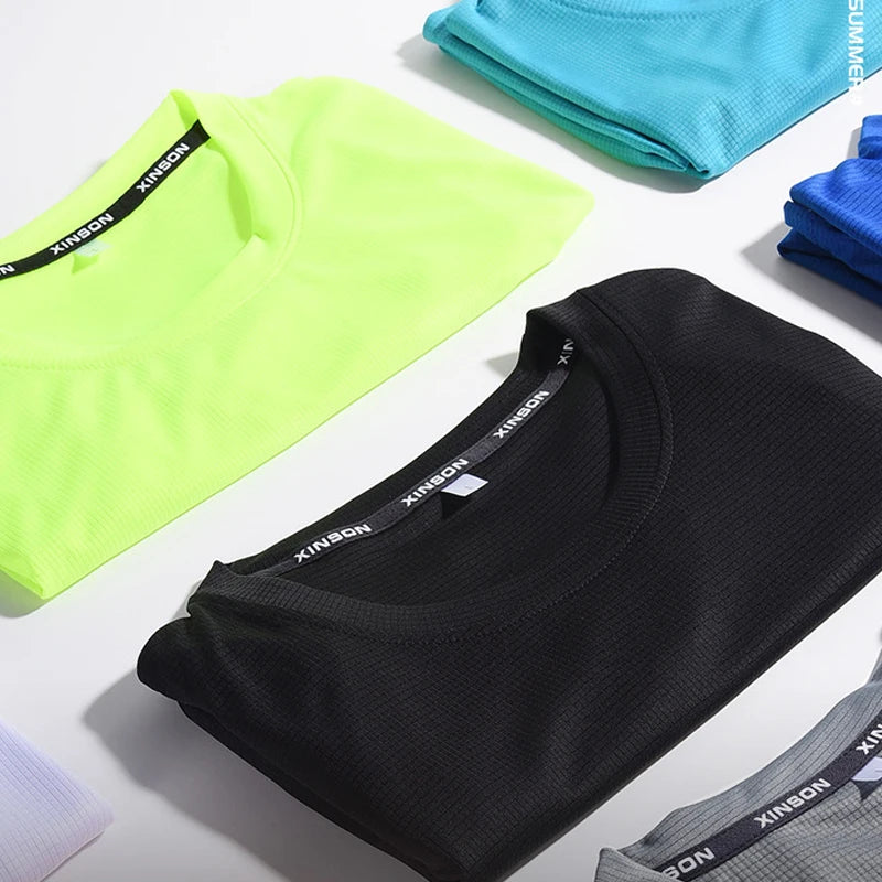 Xinson "Just Run Tee"