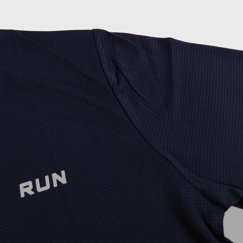 Xinson "Just Run Tee"